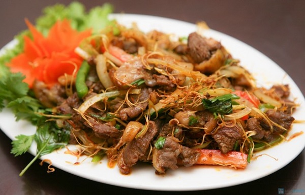 Cách làm ngỗng xào sả ớt