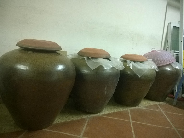 rượu men lá uống ngon