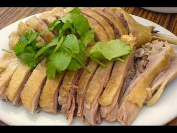 Thịt vịt trời hấp sả thơm tuyệt