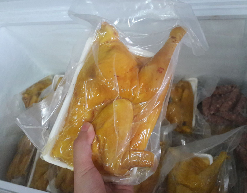 Gà ủ muối tiêu