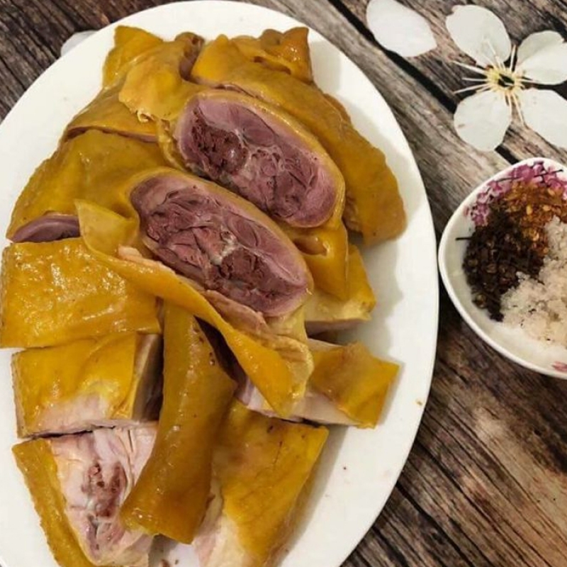 Gà ủ muối tiêu