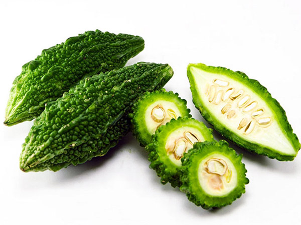 Quả khổ qua để kho vịt