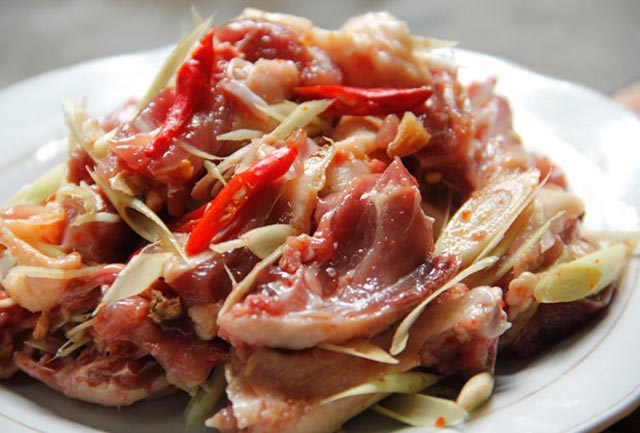 các bước thực hiện món thịt vịt kho sả